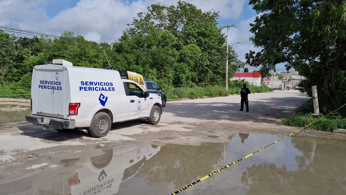 Abandonan cuerpo descuartizado de un hombre en fraccionamiento de Cancún (Video)