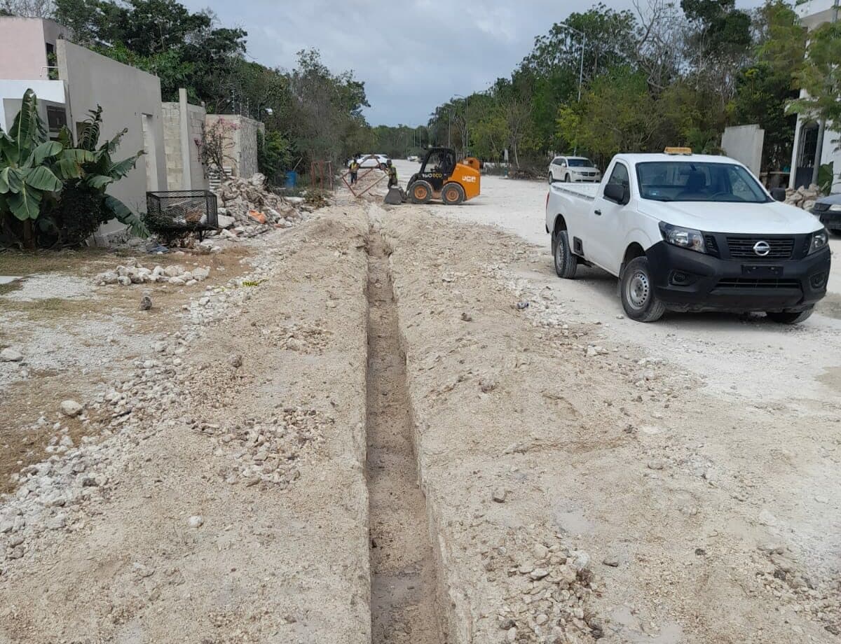 Cumple Gobierno de Tulum con habitantes de la colonia Yaax