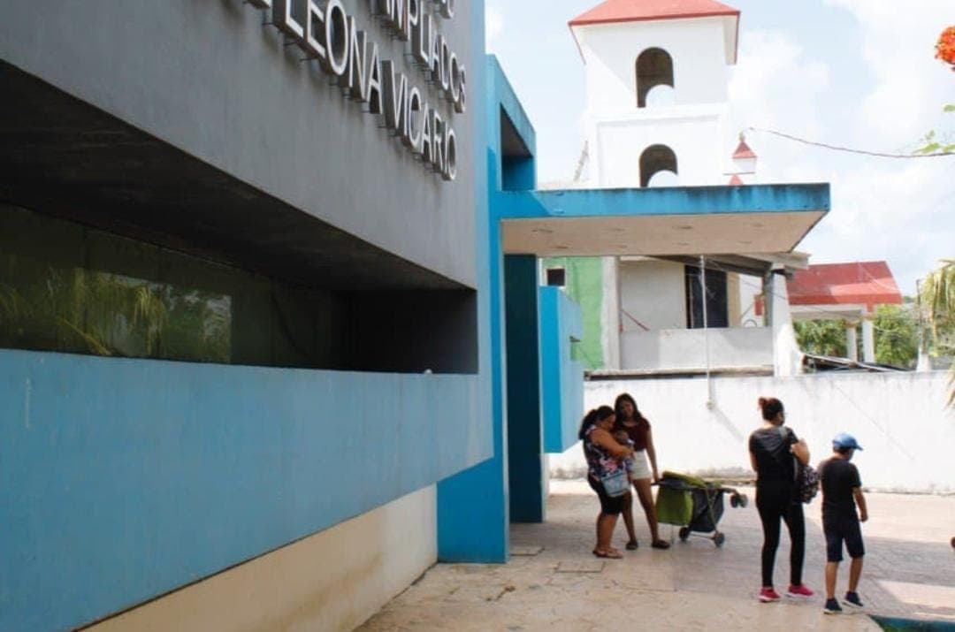 Todo listo para que treintañeros de Puerto Morelos se vacunen el lunes