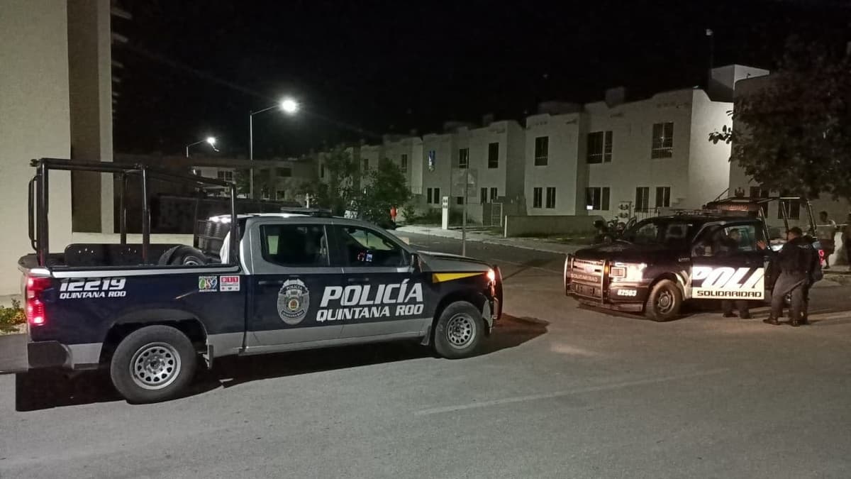 Lo persigue sicario hasta Villas del Sol, lo ejecuta frente a su esposa