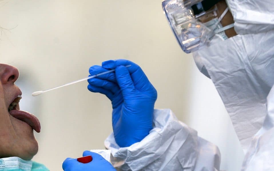 En 24 horas se confirman 536 positivos y 13 muertes por COVID-19 en Quintana Roo