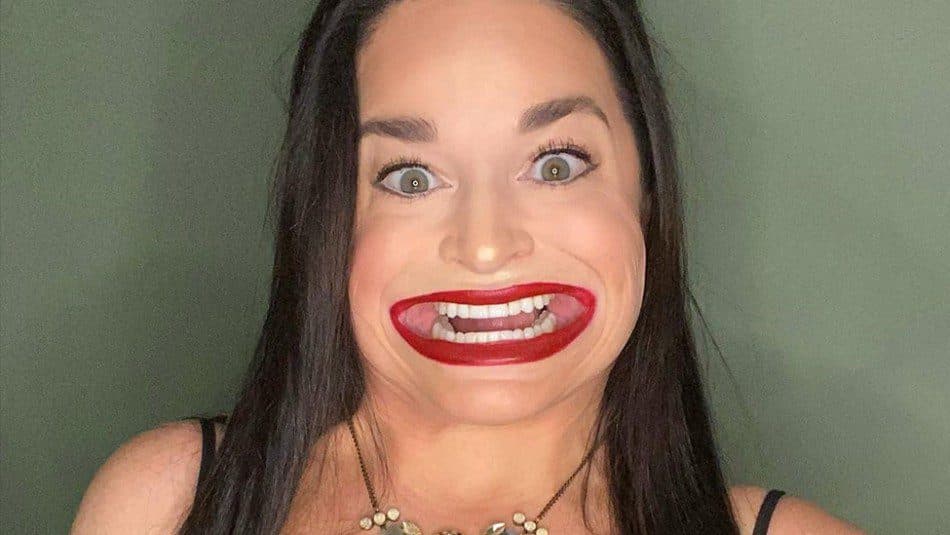 VIDEO: Ella es Samantha, la mujer con la boca más grande del mundo, tiene un Récord Guinness