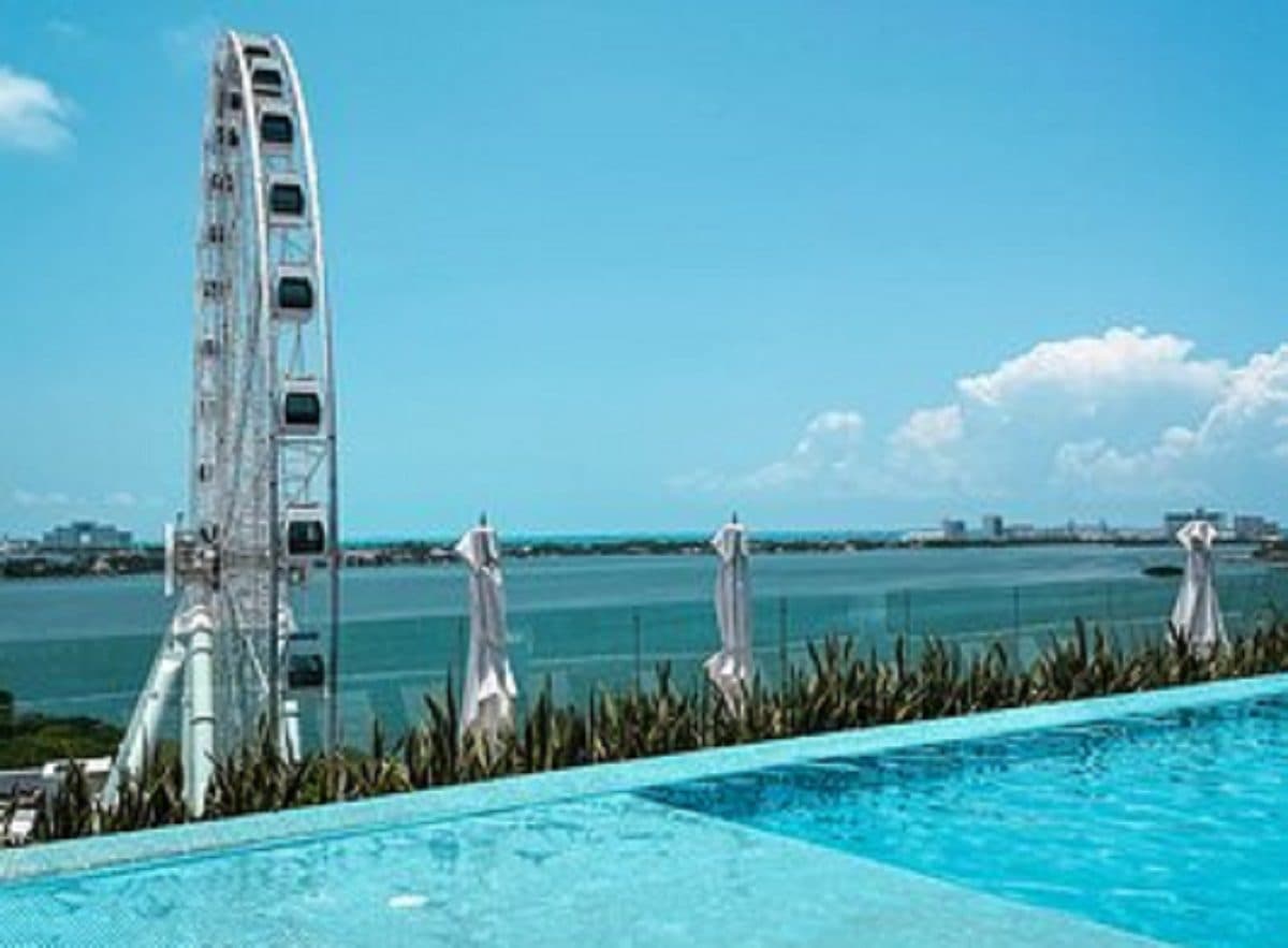 Tiene Cancún una de las piscinas más extraordinarias de América