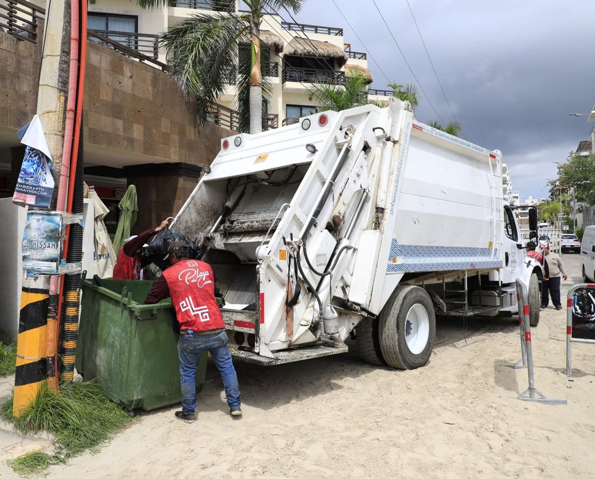 Es puntual el servicio de recolección de basura en Playa del Carmen