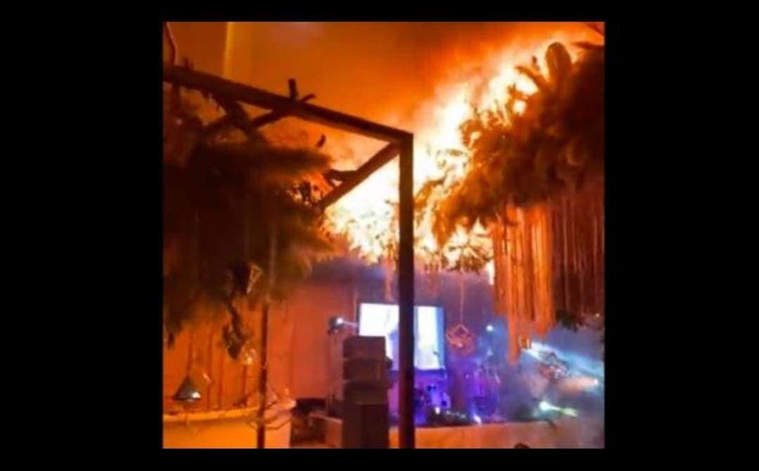 Video: Invitados graban incendio en una boda