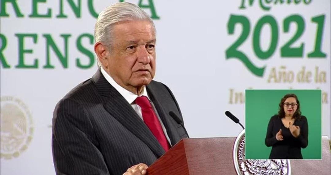Critica AMLO a ministros por obligar al gobierno a devolver mil mdp a los Azcárraga