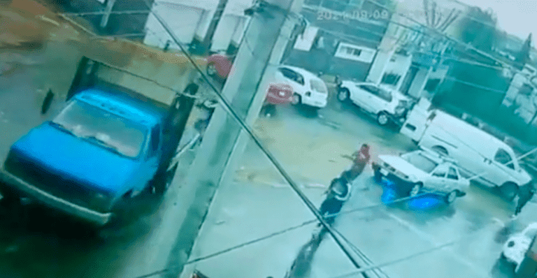 VIDEO: ¡No era levantón! Policías encubiertos intentaban arrestar a talamontes en CDMX