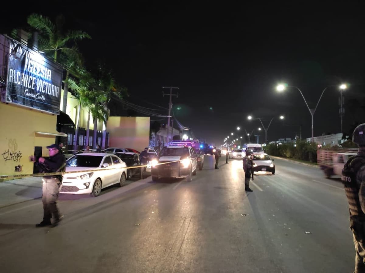 Rafaguean a dos hombres en el bar 'Las Brujas de Cancún'