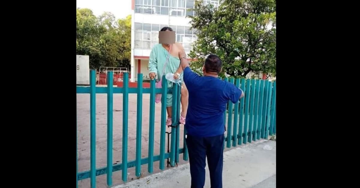Campeche: abuelita intenta huír de Clínica del IMSS aterrada porque personal médico no se da abasto