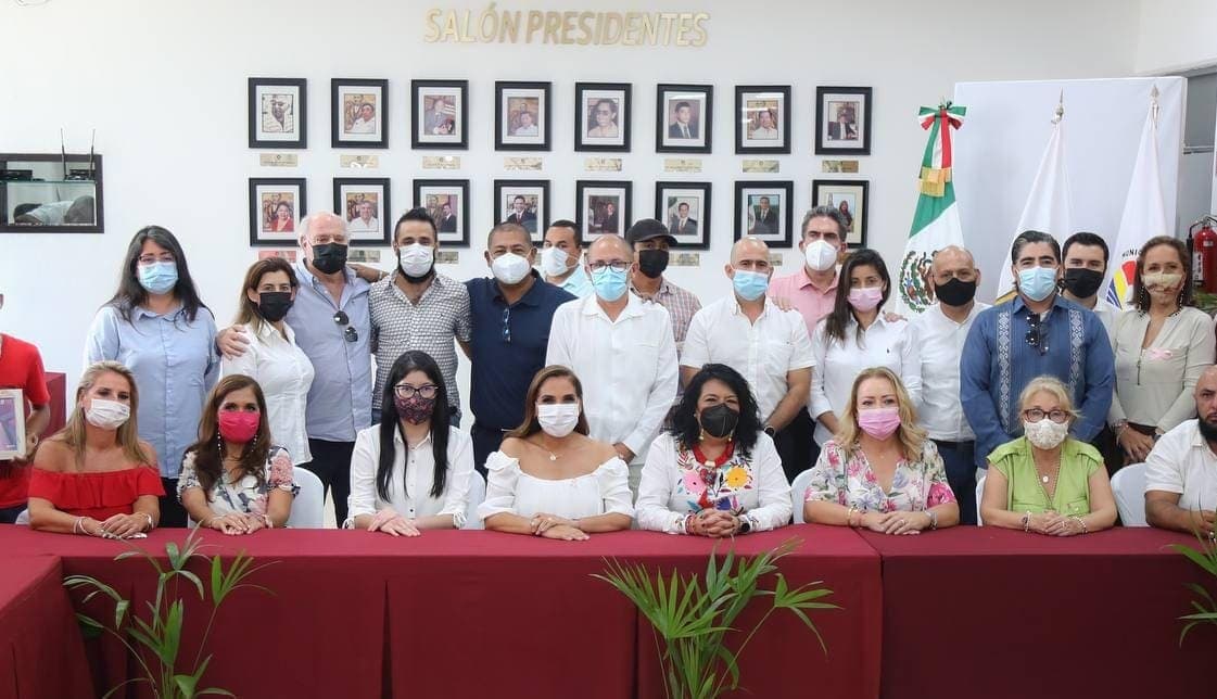 Presentan ante DIF nacional programa "Ama a quien le falte techo y cama"