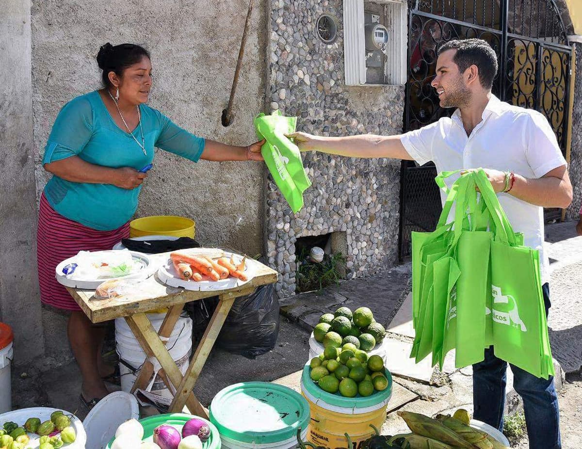 México avanza en la eliminación de plásticos de un solo uso: Pablo Bustamante