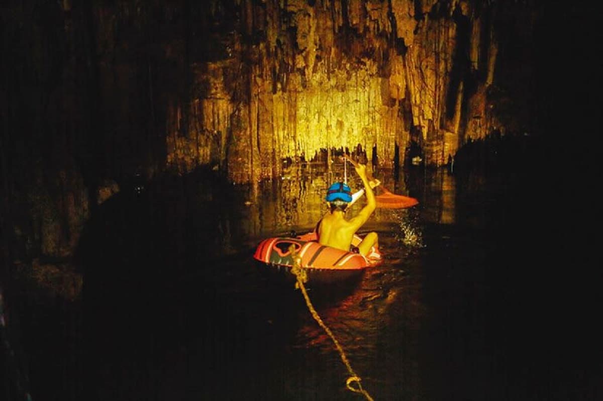 Niños y jóvenes playenses ponen el ejemplo: limpian cenotes y exploran cuevas y cavernas