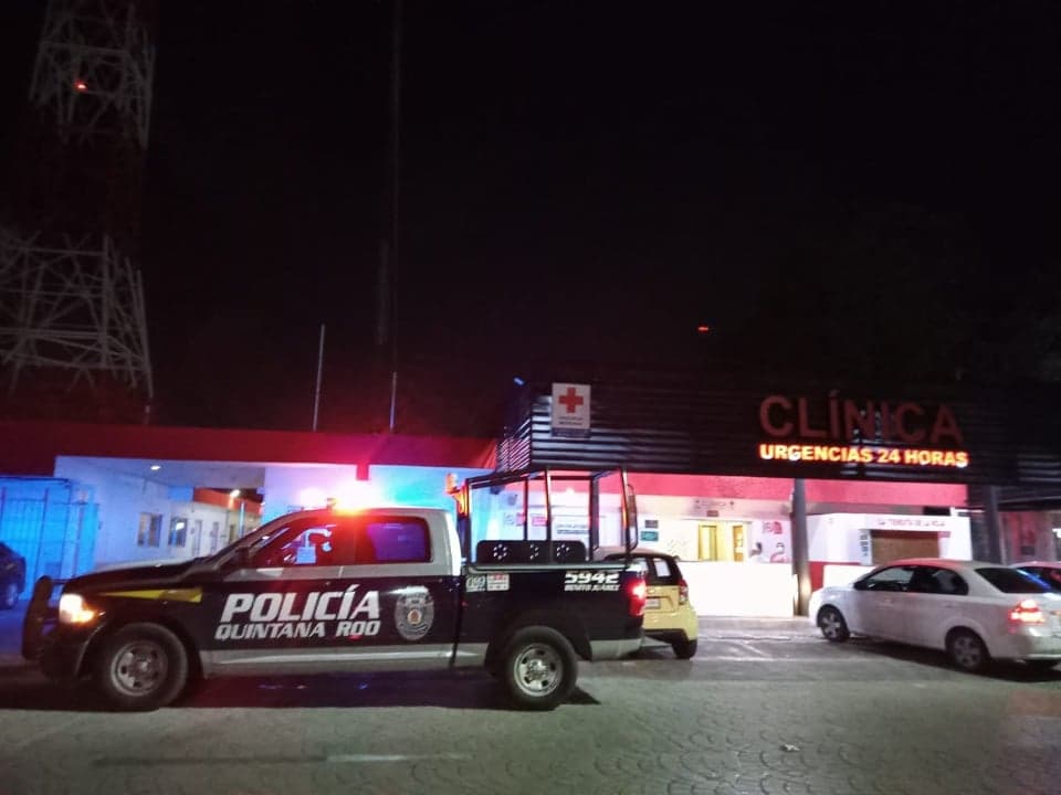 Balean a hombre en bar de Cancún