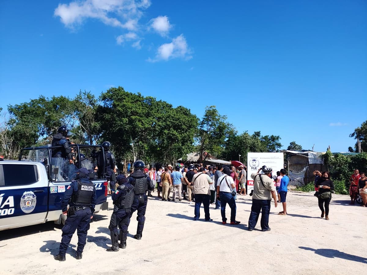 Fracasa intento de desalojo de invasión en Cancún