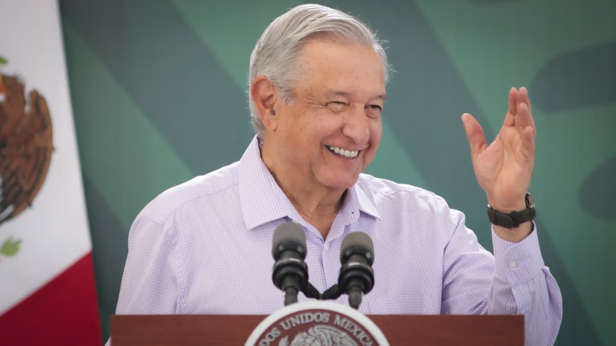 AMLO: Así como llegan las Sabritas, también tienen que llegar las medicinas