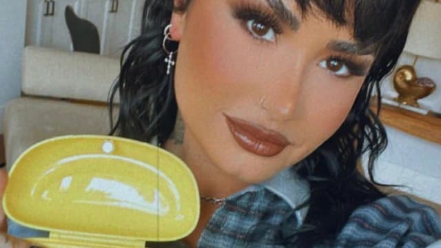 Demi Lovato pone a la venta su primer juguete sexual