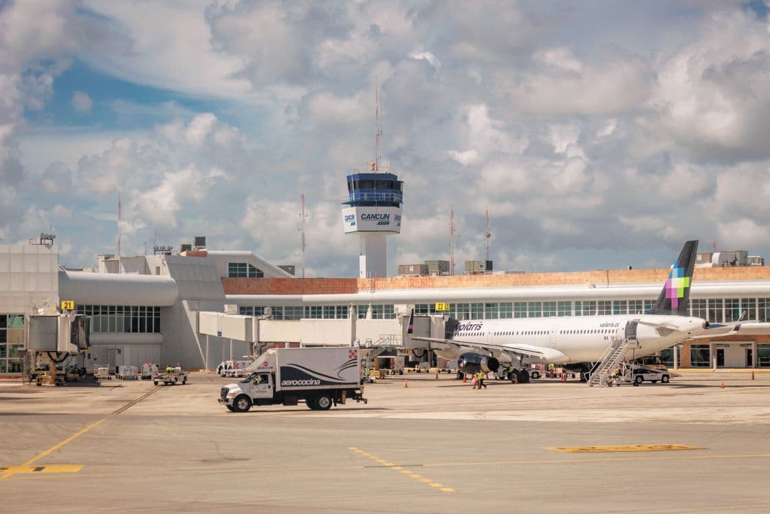 Hay refuerzos en controles de sanidad en aeropuertos: Carlos Joaquín