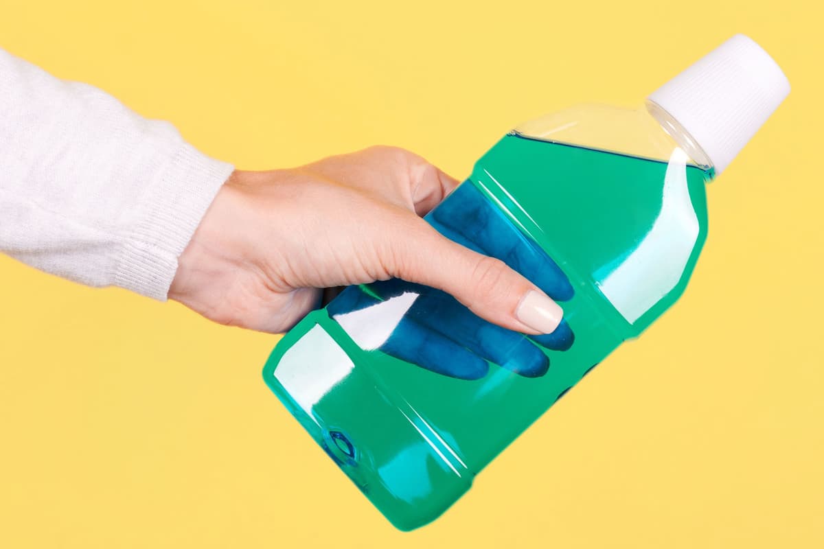 Xyntrus, el enjuague bucal que neutraliza al Covid-19 en un 99.9%, según estudio