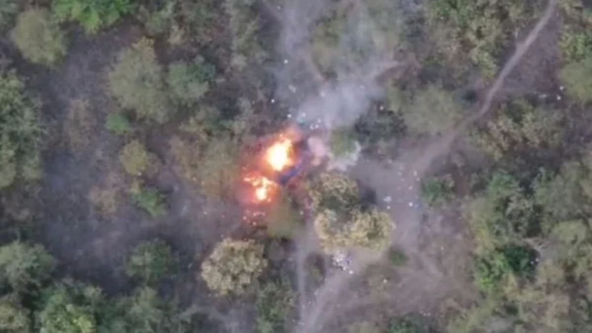 VIDEO: Dron capta el momento justo de un ataque con explosivos en Michoacán
