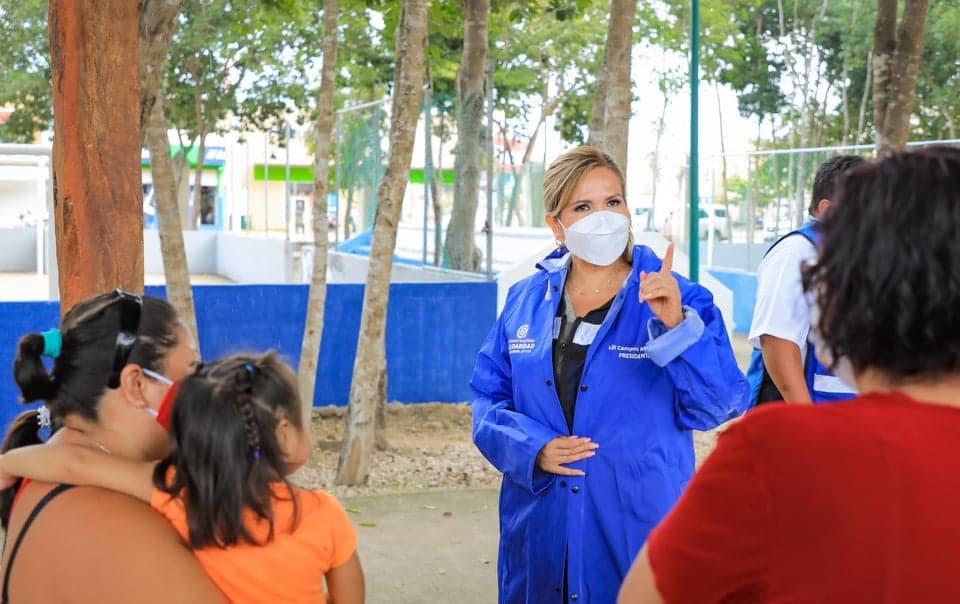 Gobierno municipal mejora los servicios públicos de parques en Villas del Sol