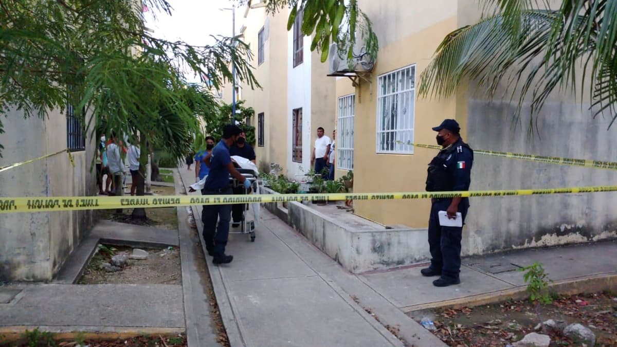 Sicario en moto hiere de bala a un hombre en Playa del Carmen