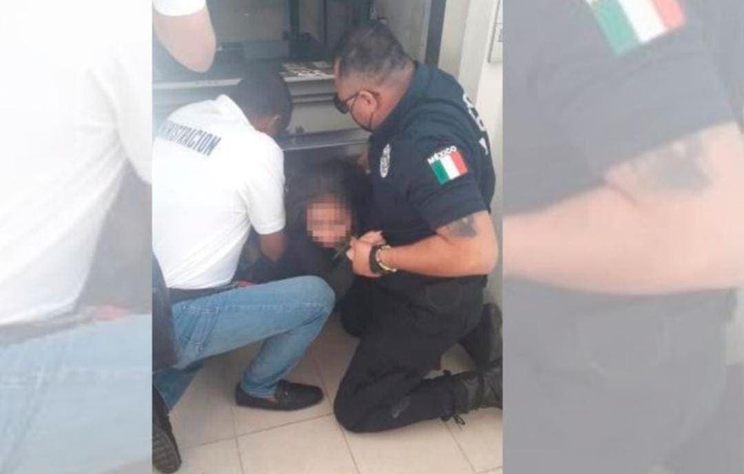 Rescatan a familia atrapada en un elevador en Cancún