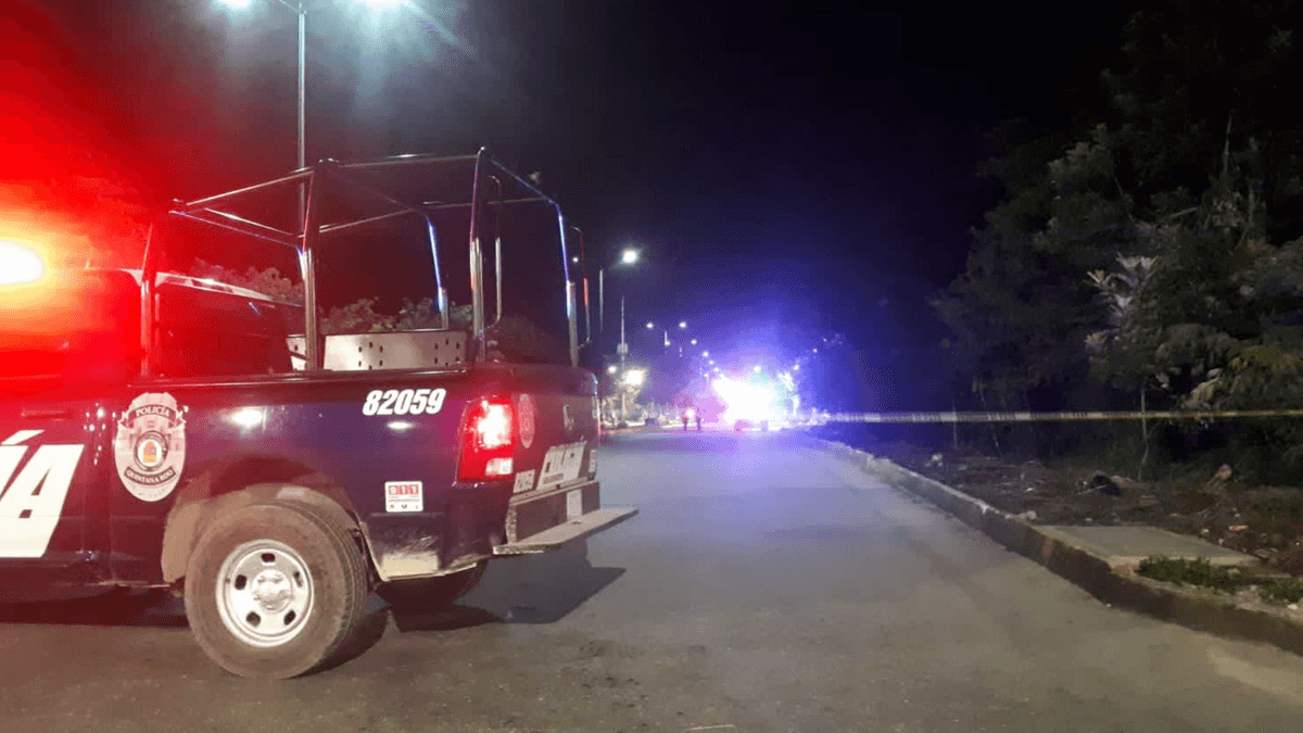 Dejan cartulina con amenazas en Playa del Carmen