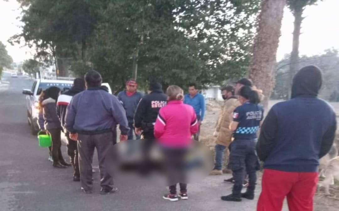 Atrapan y golpean al "ladrón de cementerios" en Puebla