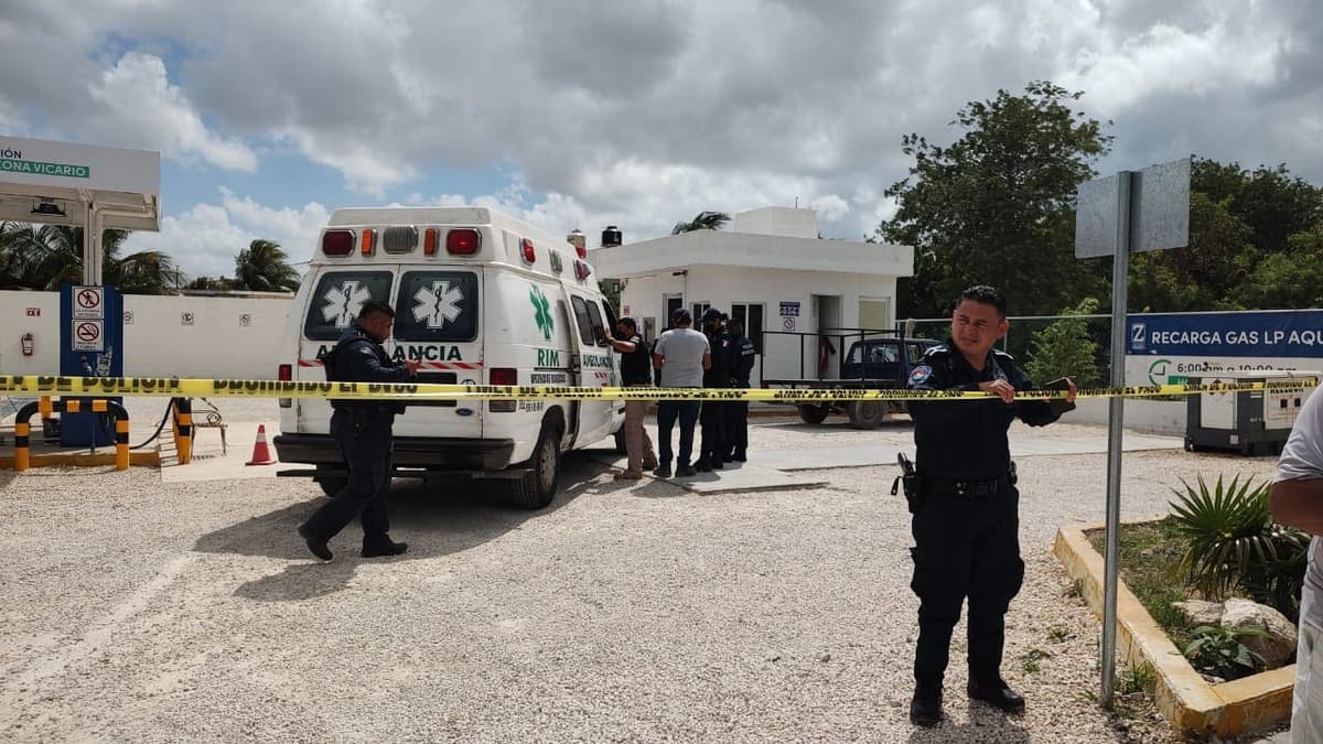 Hieren de bala a un despachador de gas durante asalto en Cancún