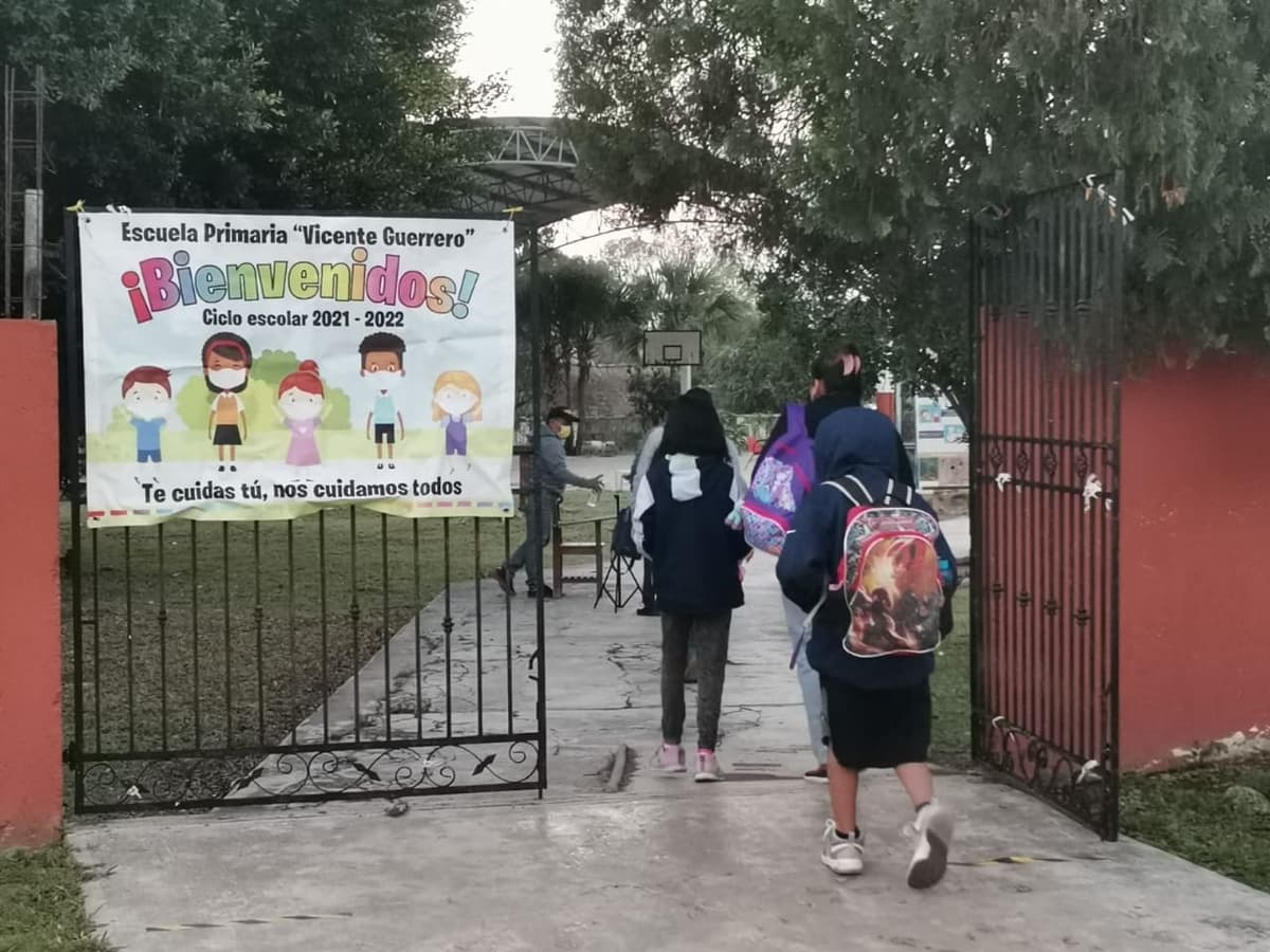 Nivel básico: Regresan a clases presenciales en la Zona Maya