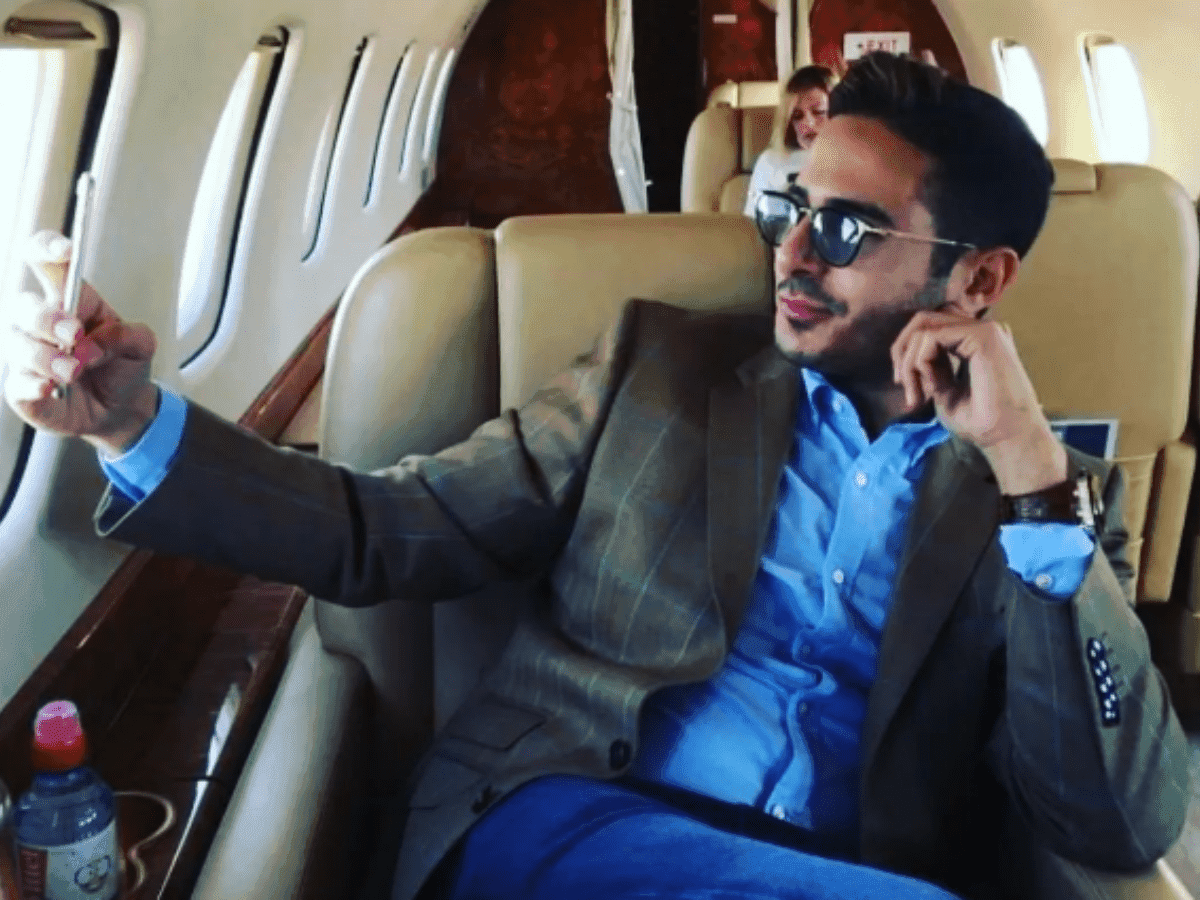 La historia de Simon Leviev, 'El Estafador de Tinder' que Netflix llevó a su plataforma