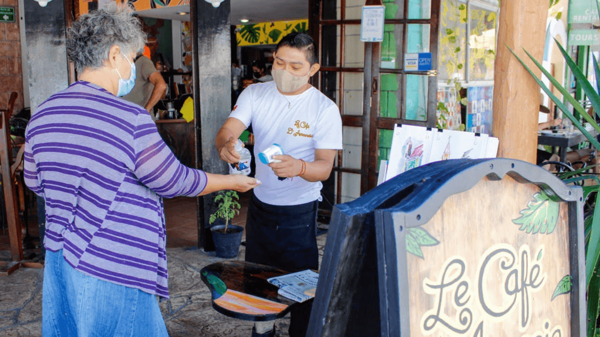 Verifica Protección Civil de Puerto Morelos cumplimiento de protocolos sanitarios en establecimientos