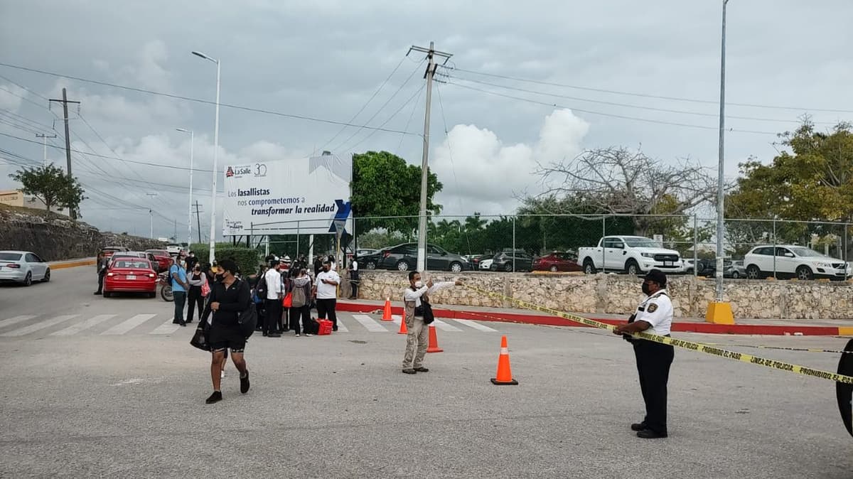 Evacúan la UT Cancún por amenaza de bomba
