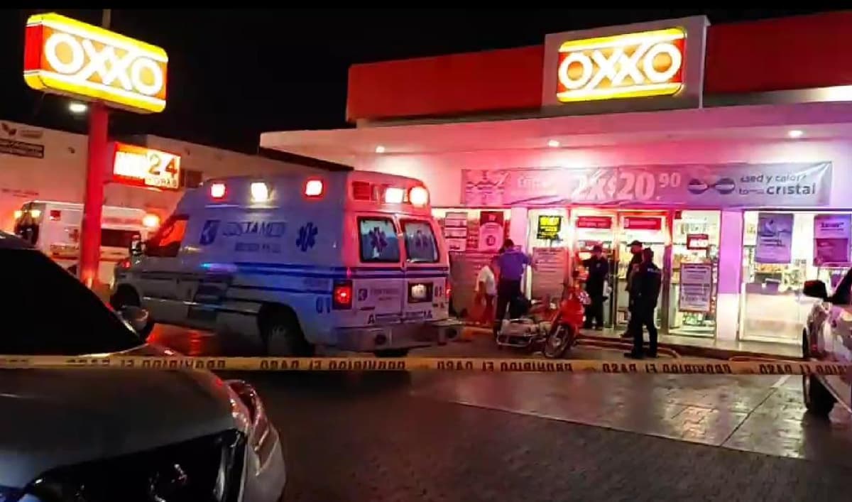 Hombre pierde la vida en la vía pública después de abrirse las muñecas