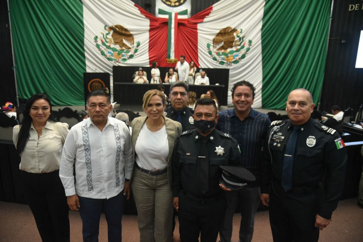 Reconocen a elemento solidarense con medalla al Mérito Policial de Quintana Roo