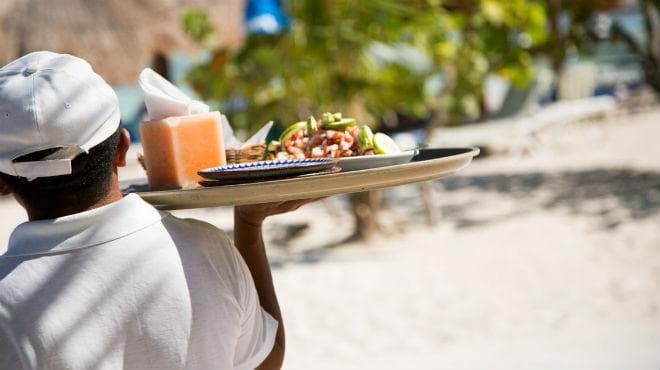 Mantiene Quintana Roo récord en nuevos empleos con aumento en sueldos