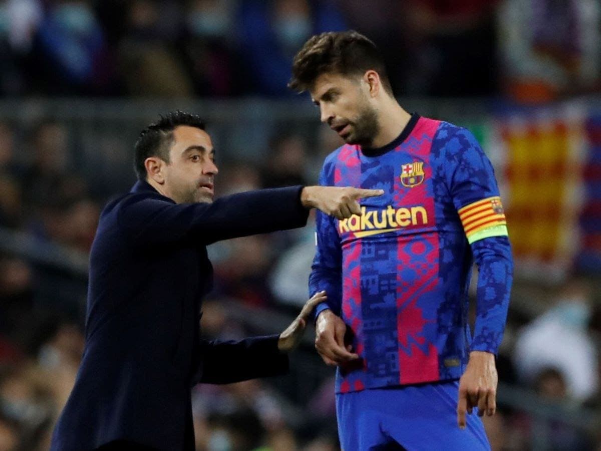 Xavi le dijo a Piqué que no cuenta con él para la próxima temporada