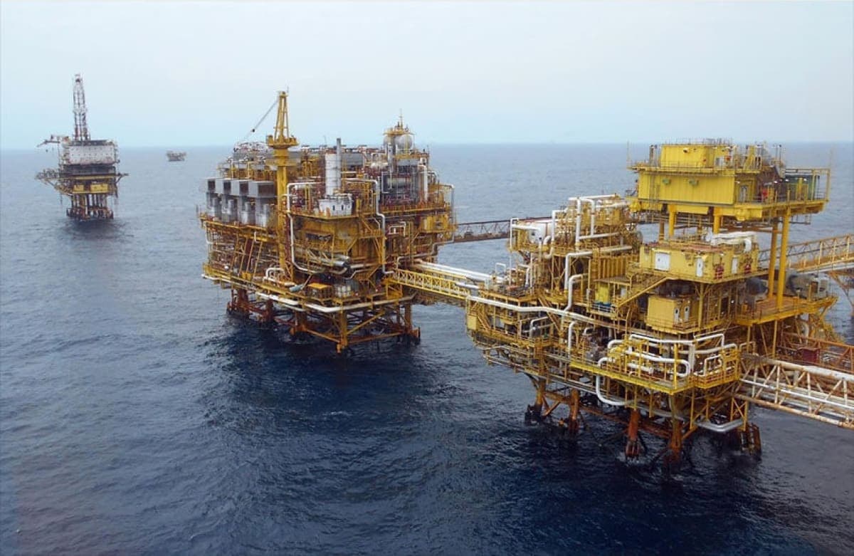 Roban 25 mdp en asalto armado en plataformas de Pemex en Campeche