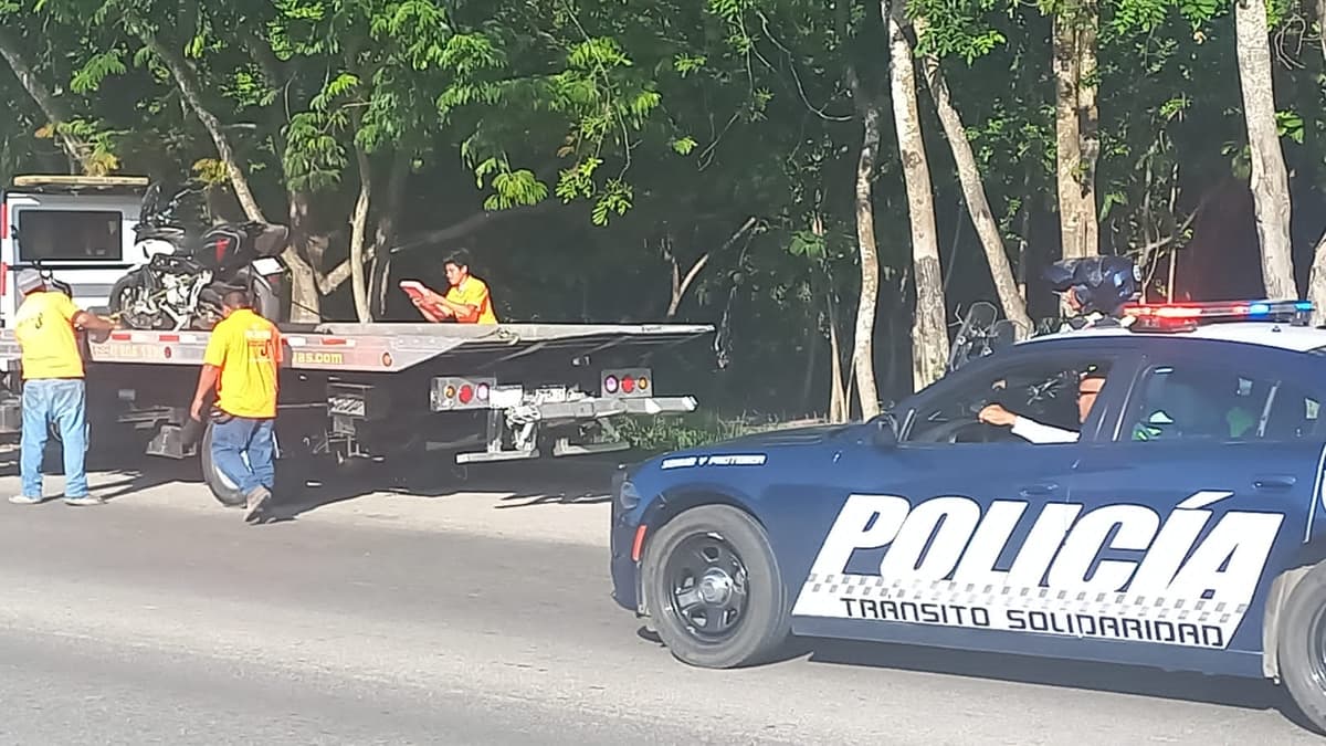 Detienen a motociclista tras persecución en Playa del Carmen