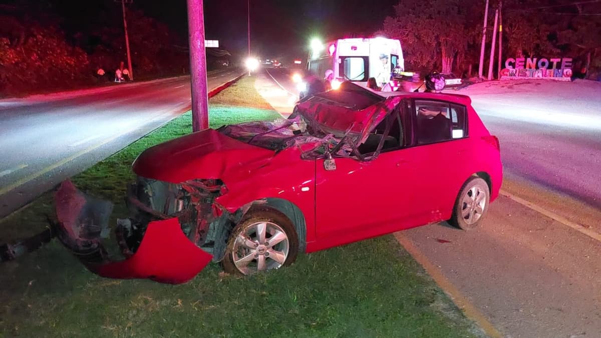 Choca turista estadounidense en carretera Playa del Carmen-Tulum
