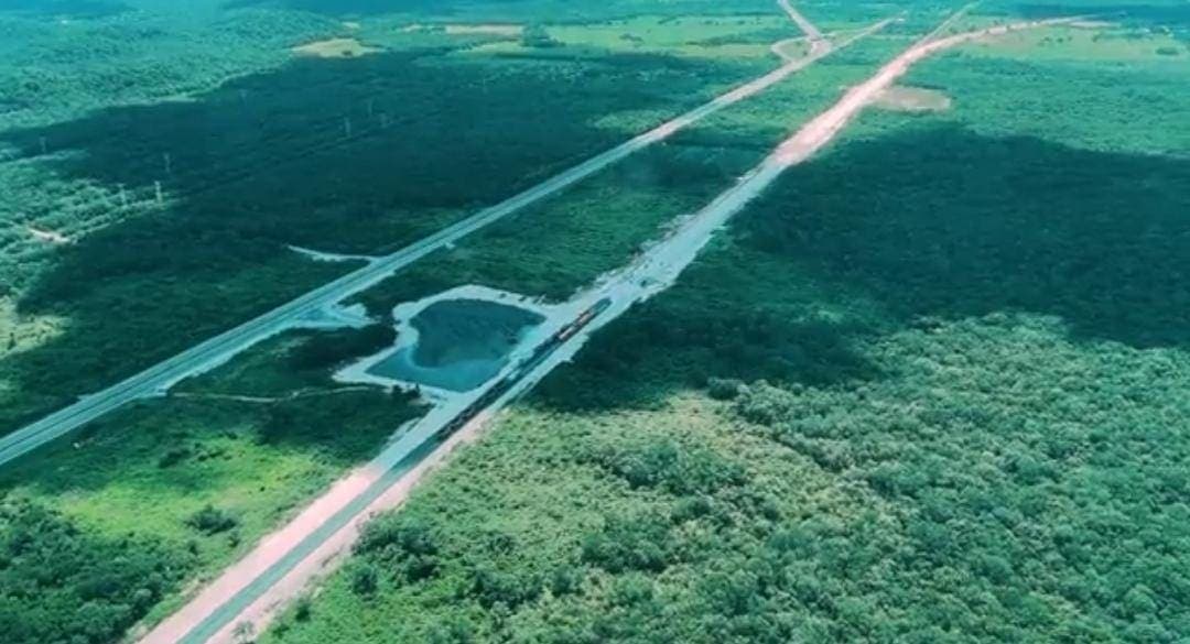 Video: Anuncia AMLO que ya están colocando rieles para el Tren Maya