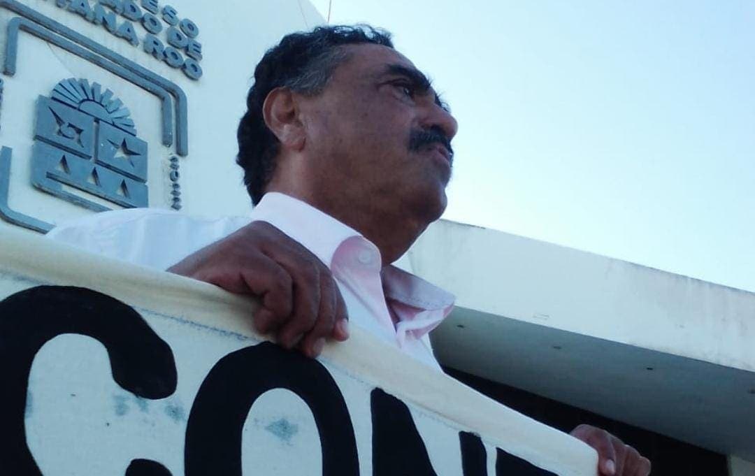"Chano" Toledo protesta en Chetumal contra Playaparq y los parquímetros