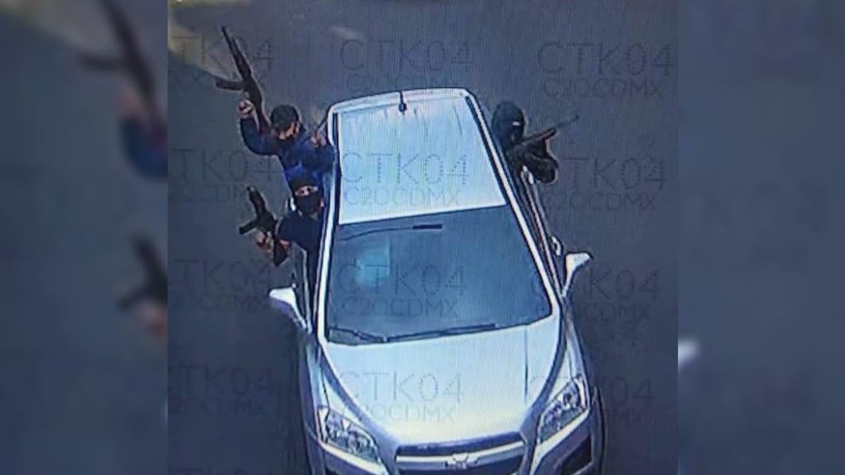 VIDEO: Sujetos armados se pasean por calles de CDMX