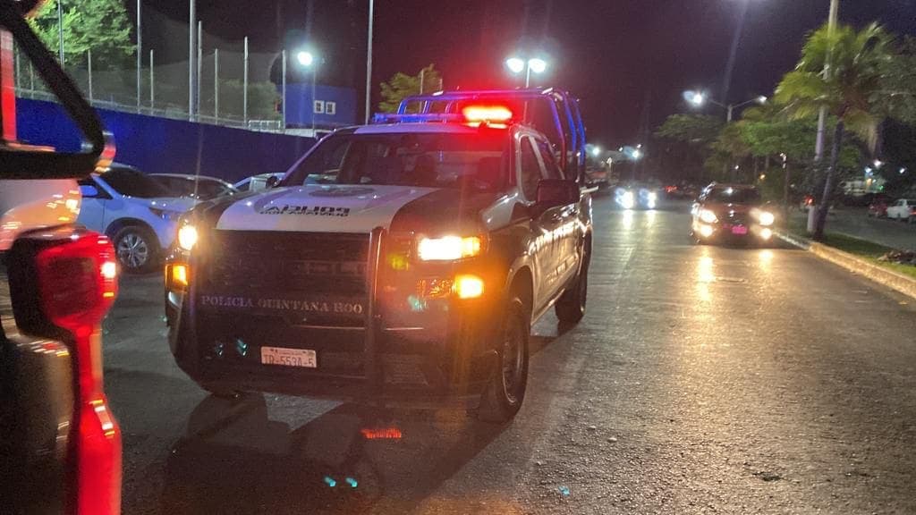 Persecución en Cancún... entre policías estatales y agentes ministeriales