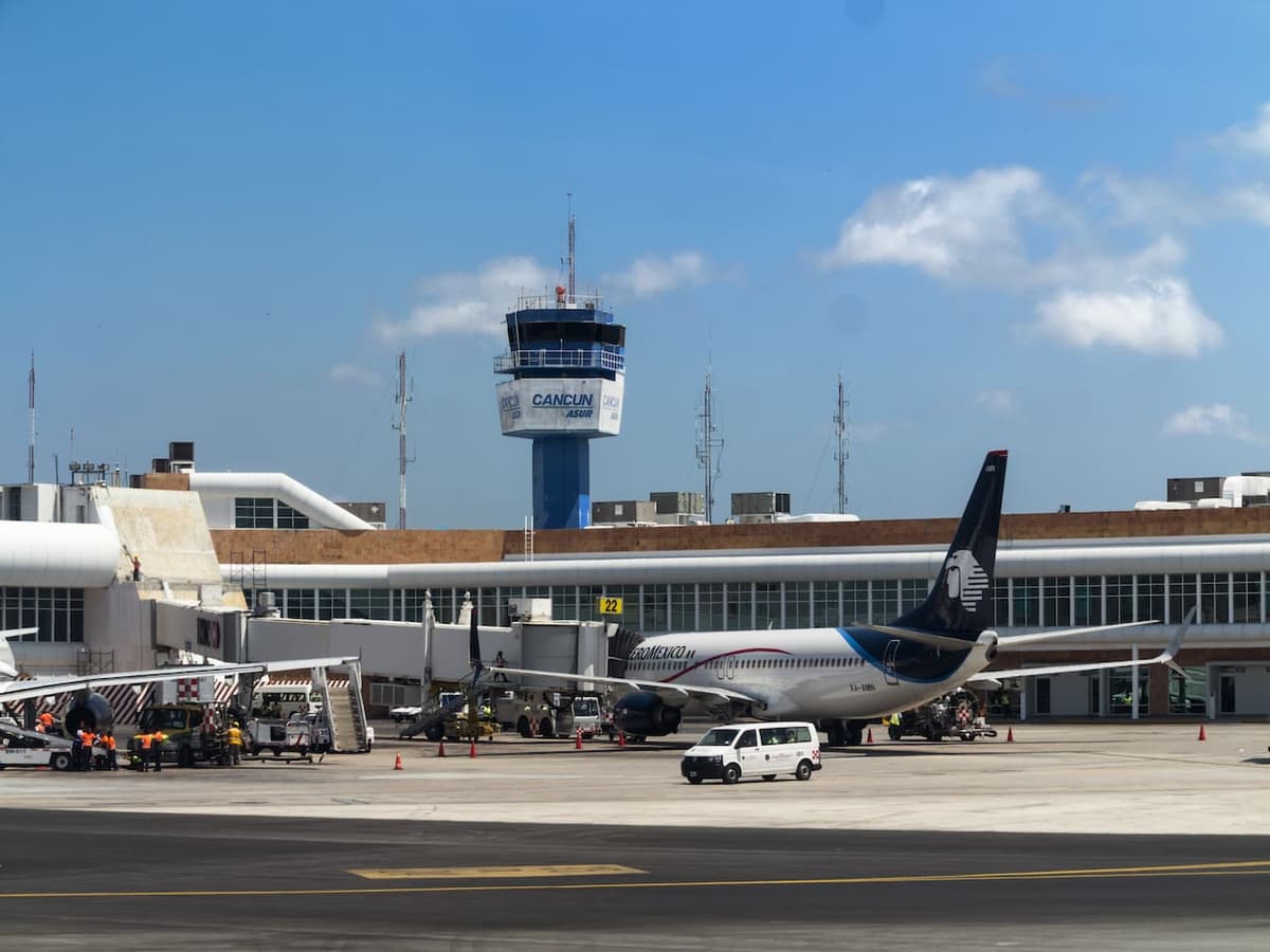 Aeropuerto Internacional de Cancún lográ récord: Entre 500 y 600 vuelos diarios