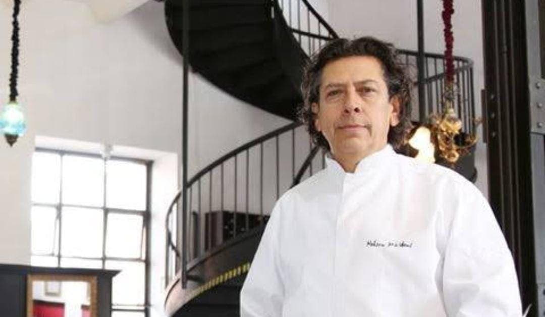 Video: Dueño del restaurante giratorio del WTC de Cdmx insulta a empleado