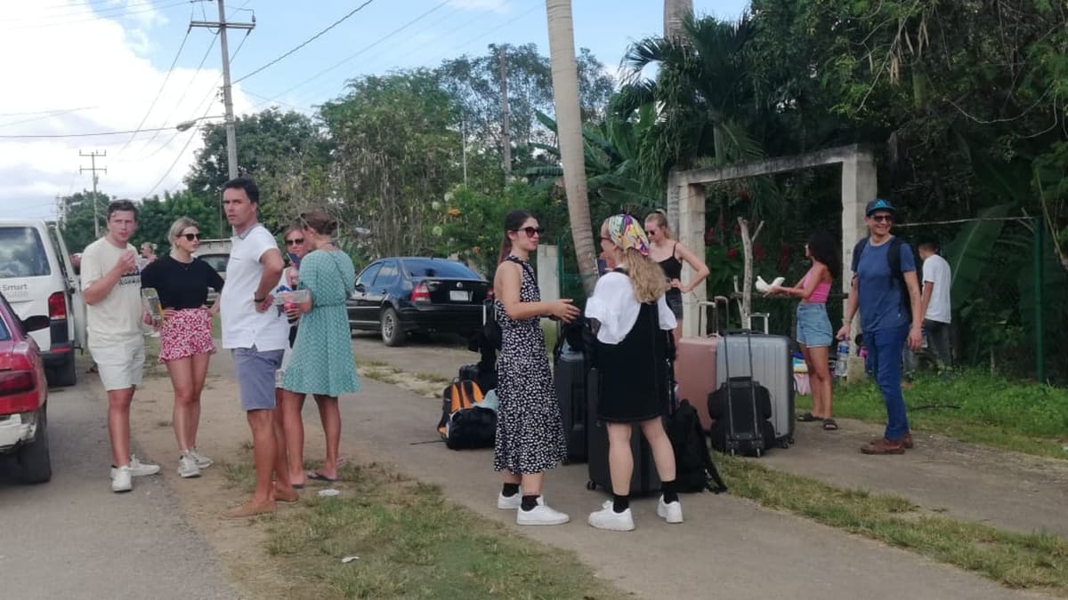 Sufre Holbox pérdidas de 40 millones de pesos diarios por bloqueo