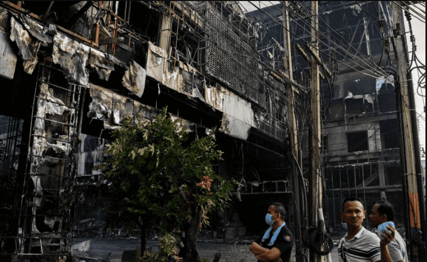 Video: Incendio en un casino deja 19 muertos en Camboya