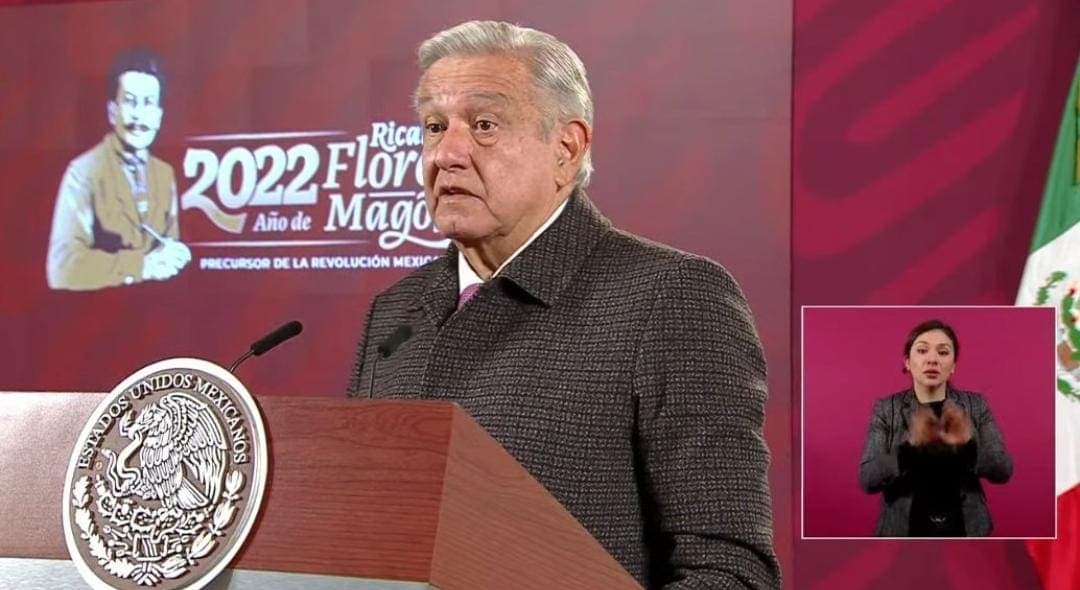 Video: AMLO ve bien que UNAM investigue caso de supuesto plagio de tesis