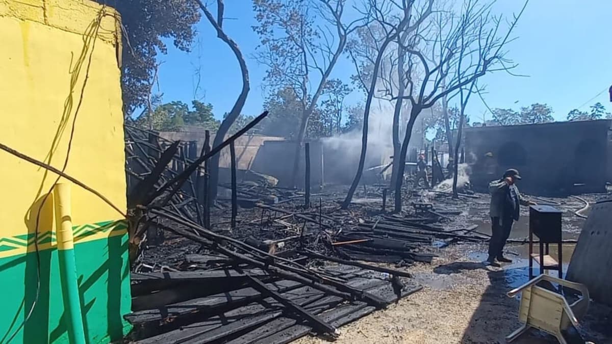 Incendio daña más de 20 casas habitación en Tulum